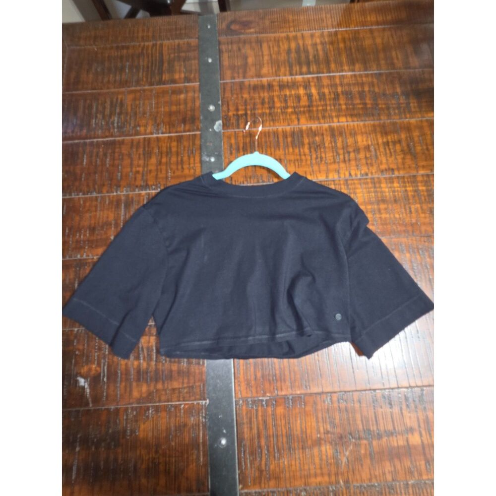 Gymshark Black Minimalist Cropped Tee Short Sleeve Size Extra Small